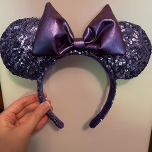 Disney purple Minnie ears
